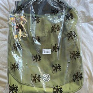 NWT vintage Crumpler "The Luncheon" 15" laptop bag in olive/pale olive